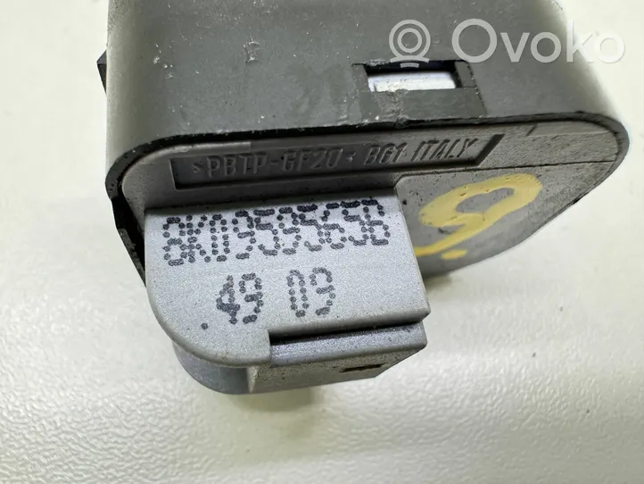 Audi A4 S4 B8 8K Bouton de commutateur rétroviseur latéral 8K0959565B