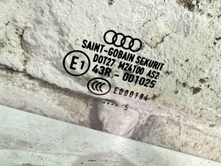 Audi A4 S4 B7 8E 8H Vitre de fenêtre porte avant (4 portes) 