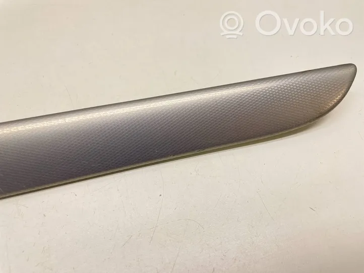 Audi A4 S4 B6 8E 8H Rivestimento del vano portaoggetti del cruscotto 8E0867420