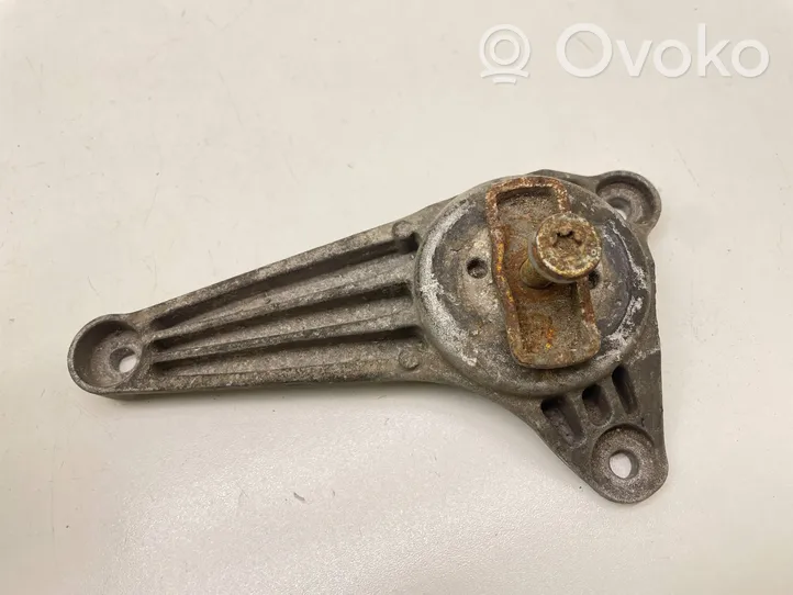 Audi A4 S4 B7 8E 8H Supporto di montaggio scatola del cambio 8E0399115P