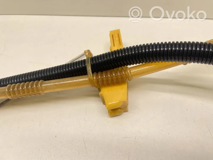 Audi Q7 4L Tuyau d'alimentation conduite de carburant 7L6919715