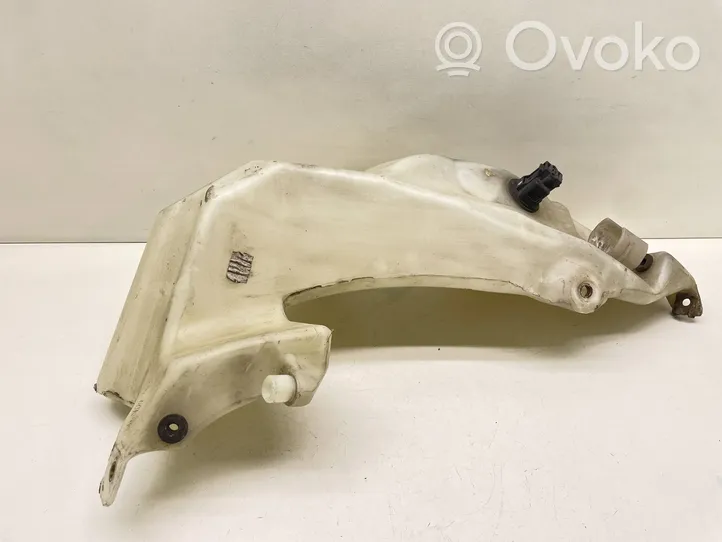 Audi A4 S4 B6 8E 8H Logu šķidruma tvertne 8E0955453