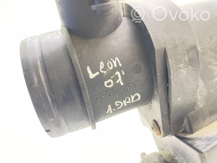 Seat Leon (1P) Obudowa filtra powietrza 3C0129607BA