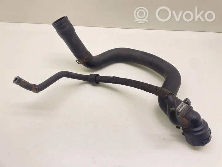 Volkswagen Touran I Tuyau de liquide de refroidissement moteur 6Q0122291E