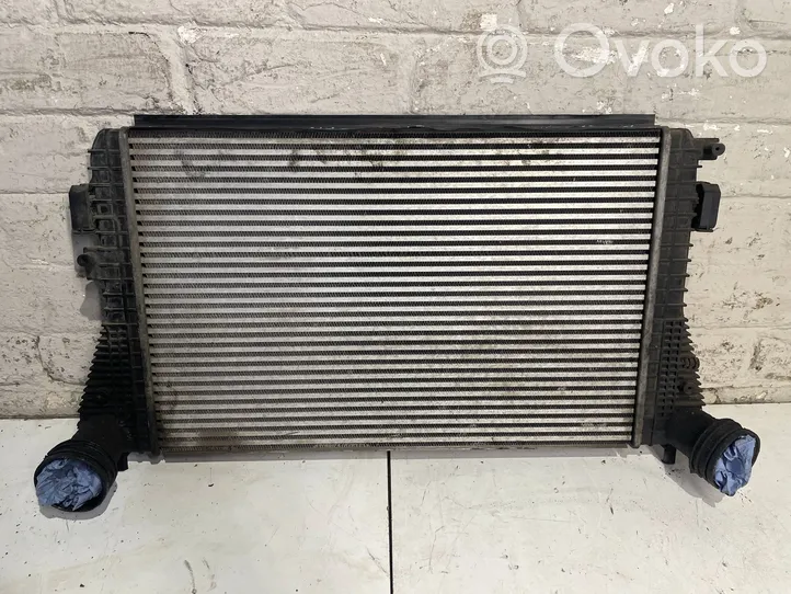 Volkswagen Touran I Chłodnica powietrza doładowującego / Intercooler 1K0145928A