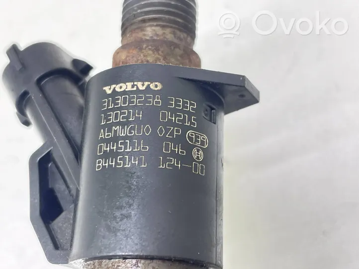 Volvo XC60 Fuel injector 31303238