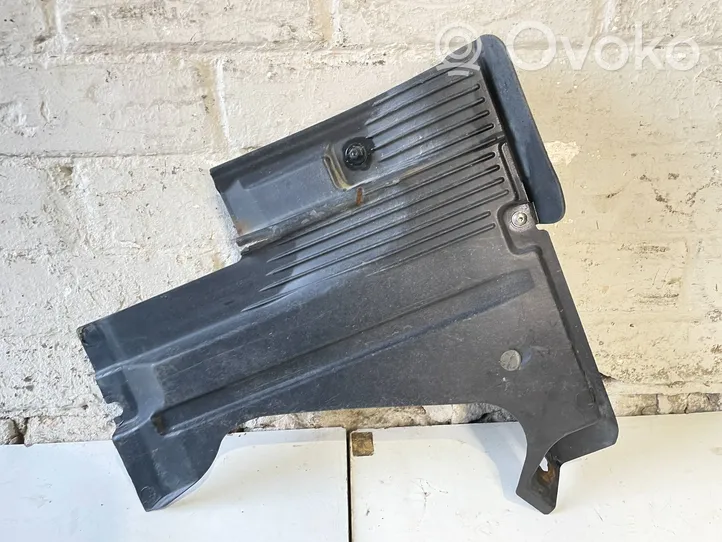 Audi A6 S6 C6 4F Protección inferior del depósito de combustible 4F0825215D