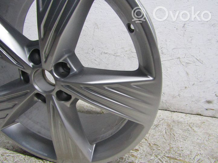 Audi Q4 Sportback e-tron Felgi aluminiowe R17 89A601025B