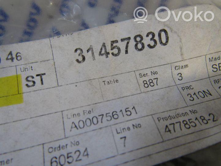 Volvo XC40 Odbój klapy tylnej bagażnika 31457830