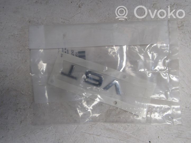 Audi A5 8T 8F Emblemat / Znaczek tylny / Litery modelu 8K0853601