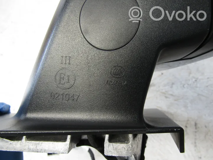 Mercedes-Benz B W246 W242 Etuoven sähköinen sivupeili A2468102719