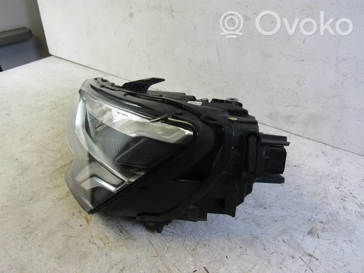 Audi A3 8Y Lampa przednia 8Y0941033