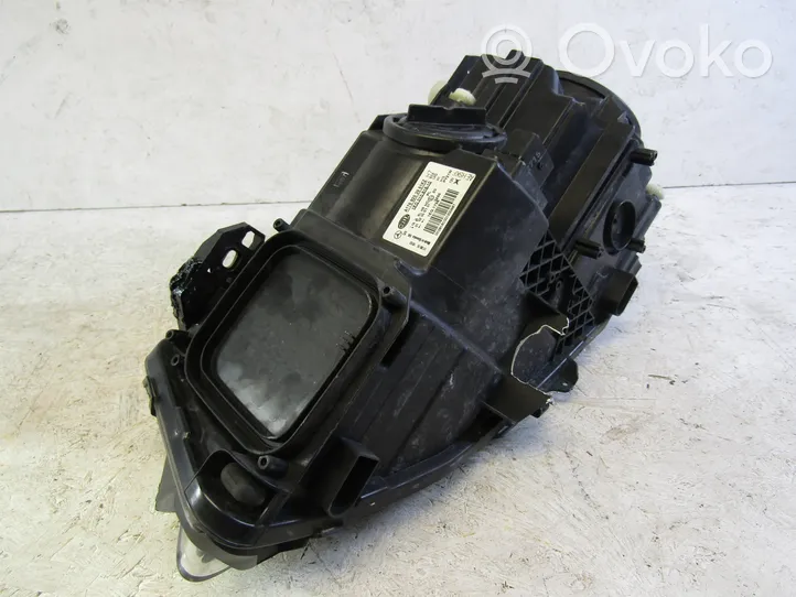 Mercedes-Benz A W176 Phare frontale A1768203961KZ