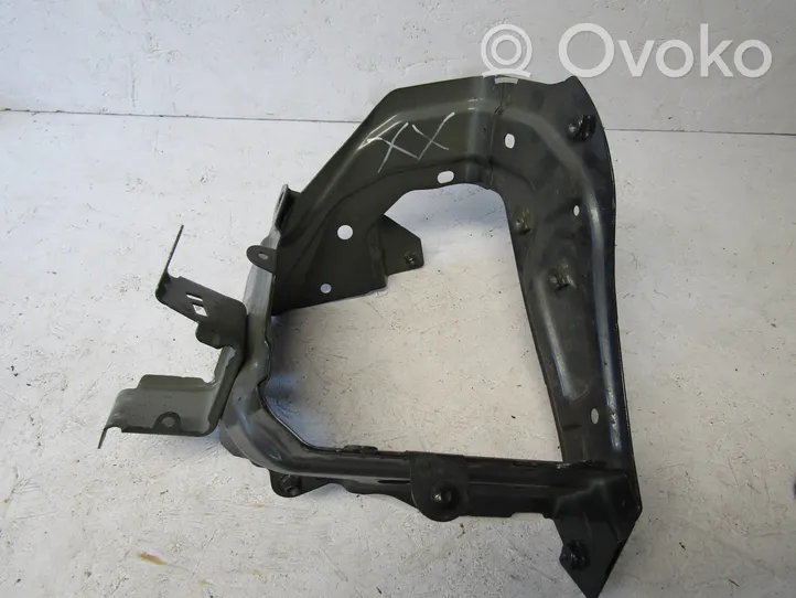 Audi Q7 4M Supporto di montaggio del parafango 4M0821162B