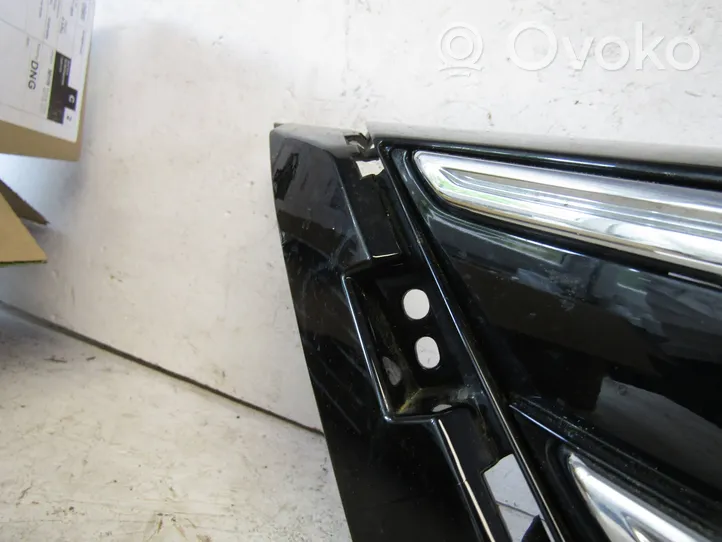 Volkswagen Arteon Griglia superiore del radiatore paraurti anteriore 3G8853655C