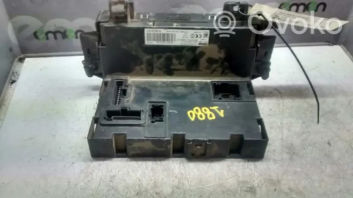 Fiat Panda III Module de fusibles 51781452