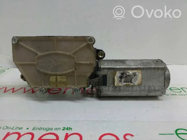 Alfa Romeo 145 - 146 Moteur d'essuie-glace arrière 79300183