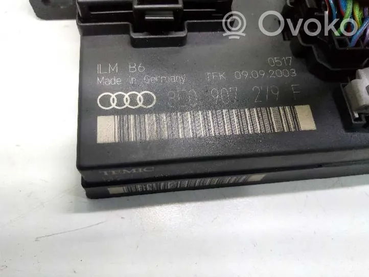 Audi A4 S4 B6 8E 8H Drošinātāju bloks 8D0907279E