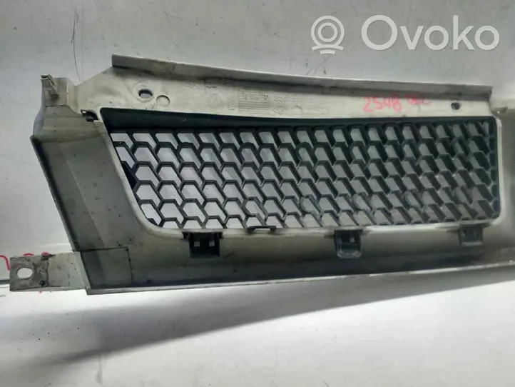 Renault Master II Front grill 