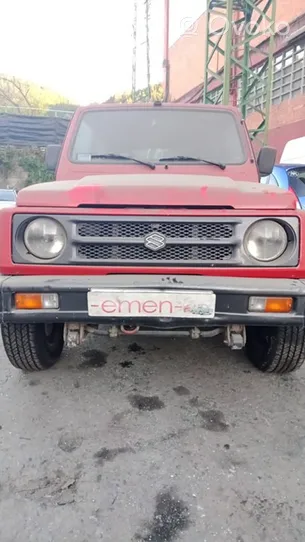 Suzuki Samurai Couvercle, capot moteur 