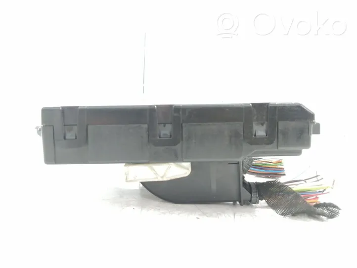 Volkswagen Up Module de fusibles 1S0937086