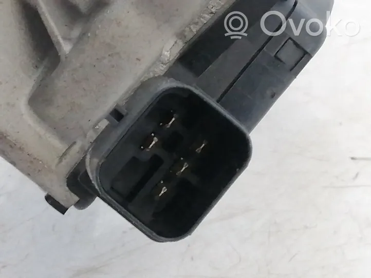 KIA Rio Mechanizm i silniczek wycieraczek szyby przedniej / czołowej 981101G000