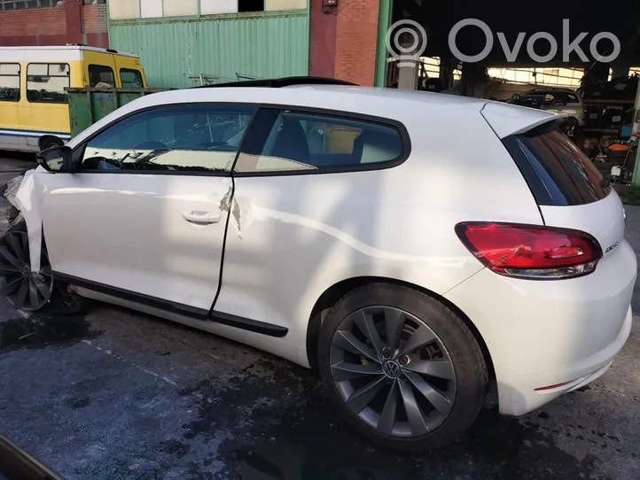 Volkswagen Scirocco Klamka zewnętrzna drzwi przednich 1K8837885K