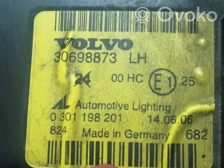 Volvo S40 Priekinis žibintas 30698873