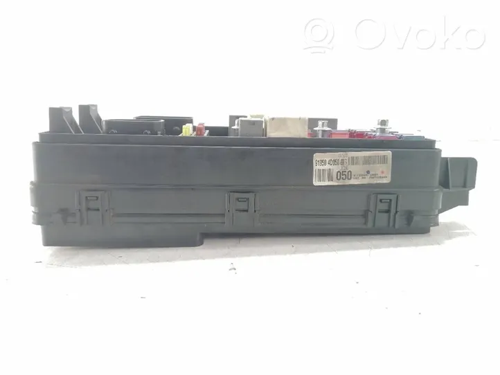 KIA Carnival Module de fusibles 919504D050