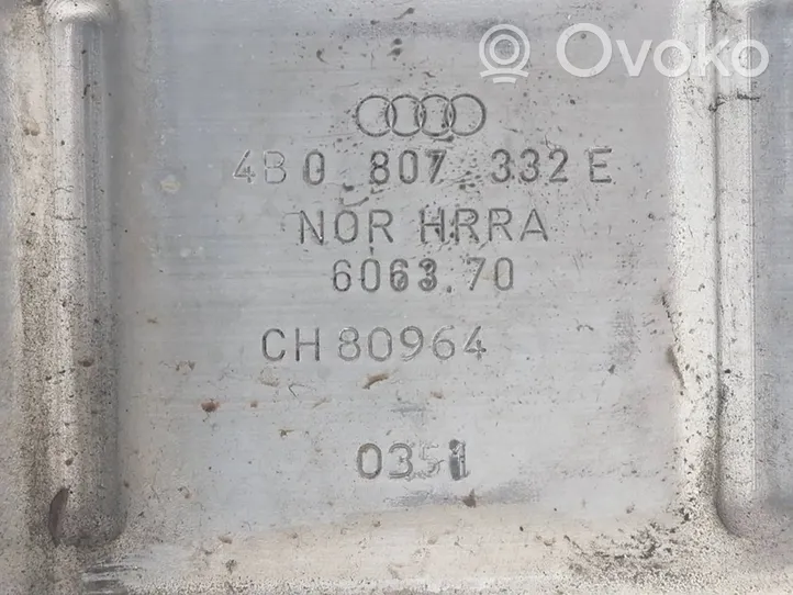 Audi A6 Allroad C5 Takapuskurin poikittaistuki 4B0807332E