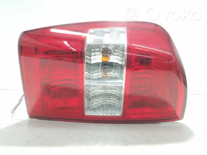 KIA Carnival Rear/tail lights 