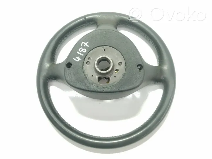 Volkswagen PASSAT B5.5 Steering wheel 