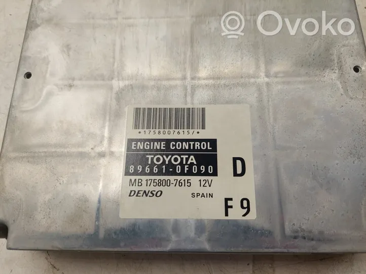 Toyota Corolla Verso AR10 Calculateur moteur ECU 