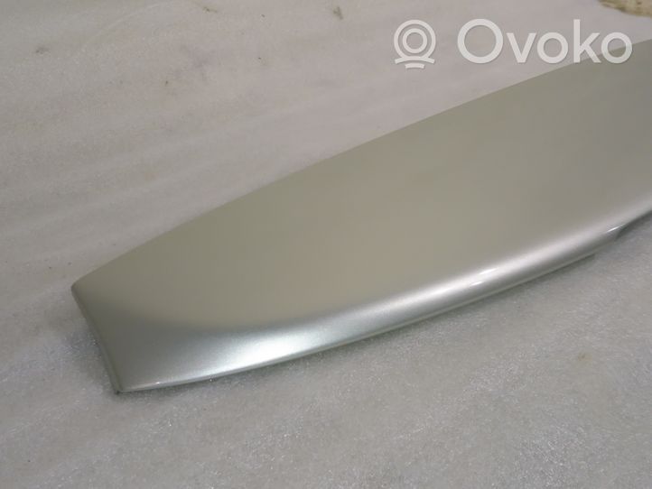 Toyota Avensis T250 Spoiler del portellone lunotto posteriore 