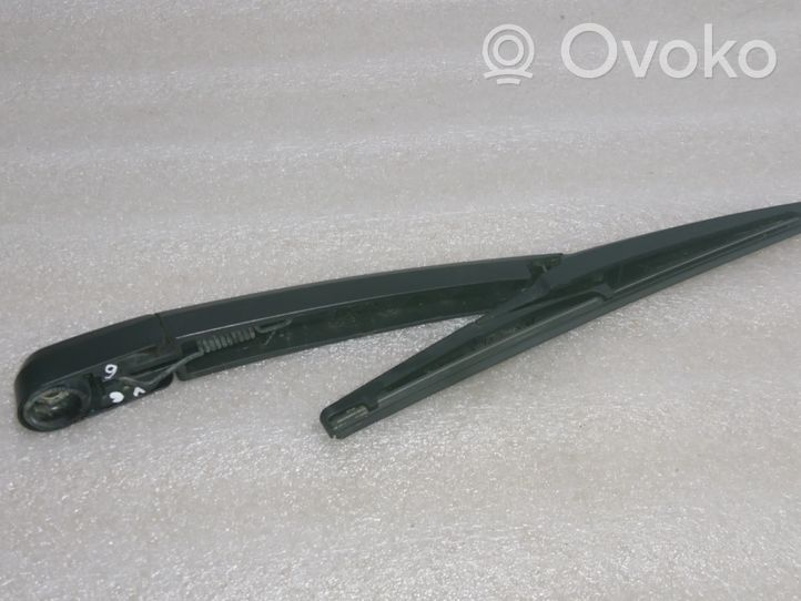 Toyota Corolla Verso AR10 Rear wiper blade arm 