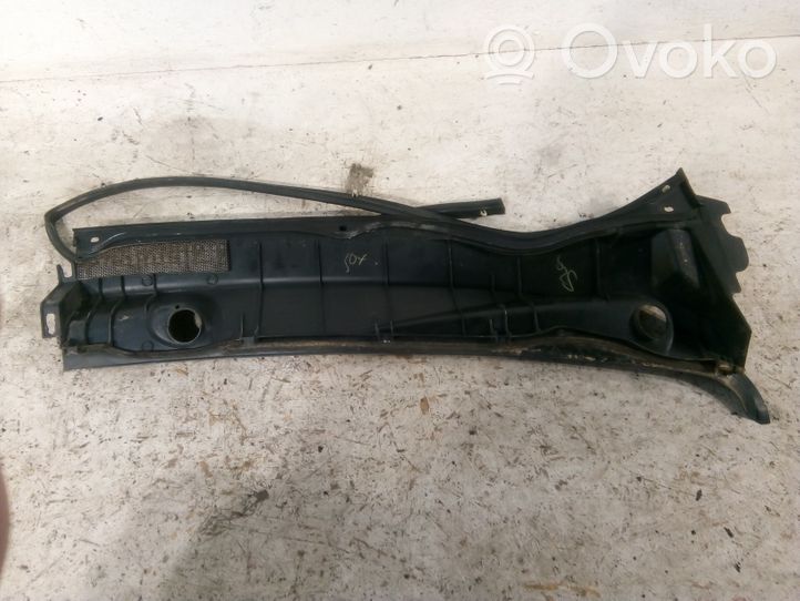 Toyota Avensis T250 Garniture de pare-brise 557820503040