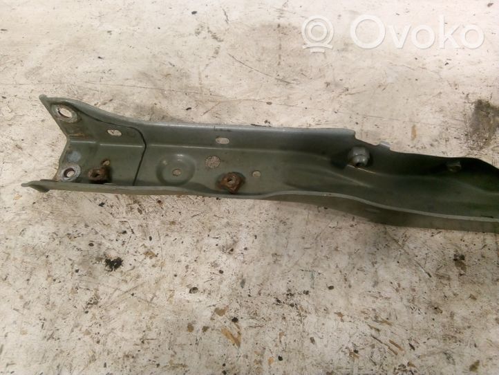 Toyota Avensis T250 Staffa del pannello di supporto del radiatore parte superiore 