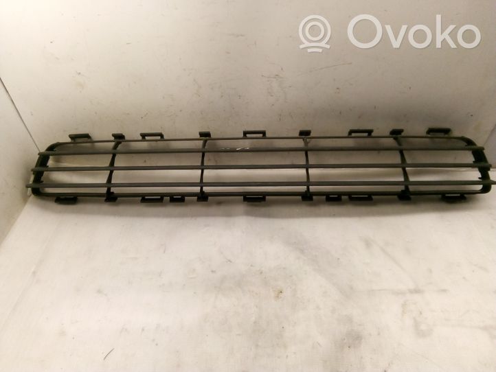 Toyota Avensis T250 Front bumper lower grill 