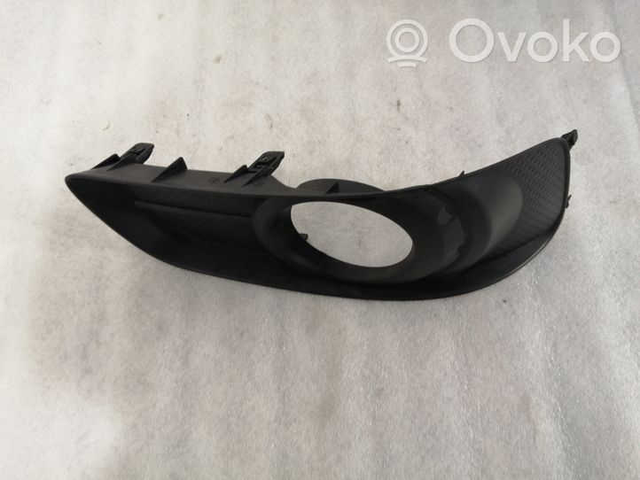 Toyota Corolla Verso AR10 Grille antibrouillard avant 