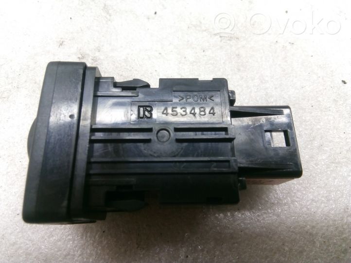 Toyota Avensis T270 Interruptor de calefacción del asiento 453484