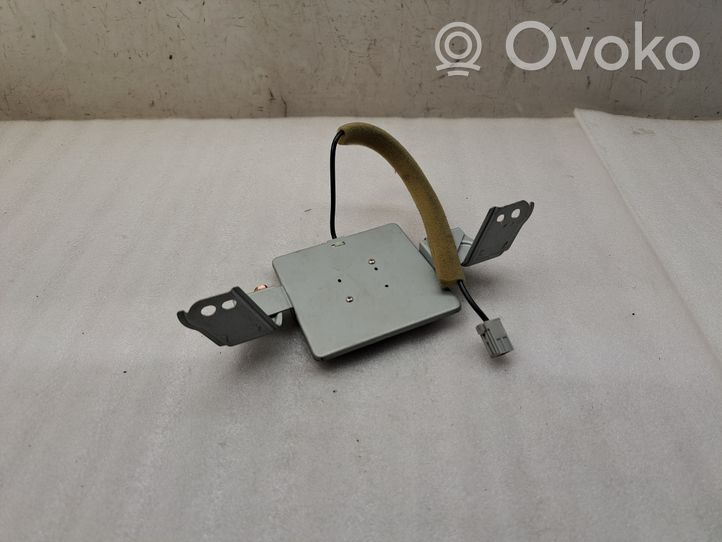 Toyota Corolla Verso AR10 Antena (GPS antena) 