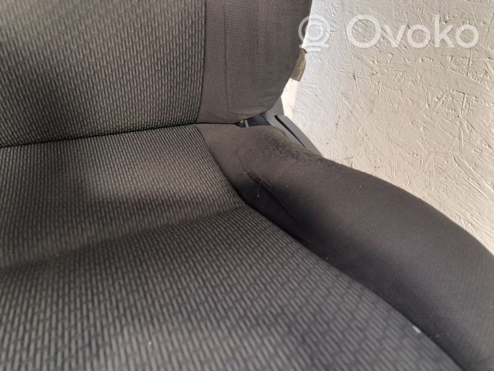 Toyota Avensis T270 Juego del asiento 