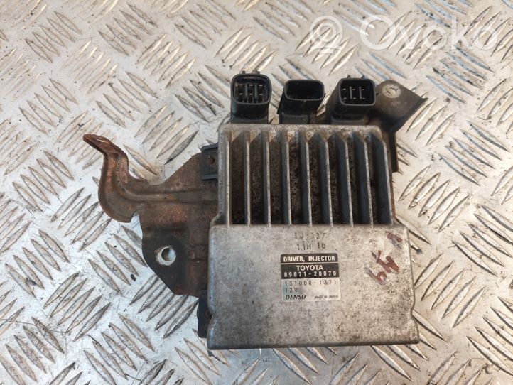 Toyota Corolla Verso AR10 Fuel injection control unit/module 