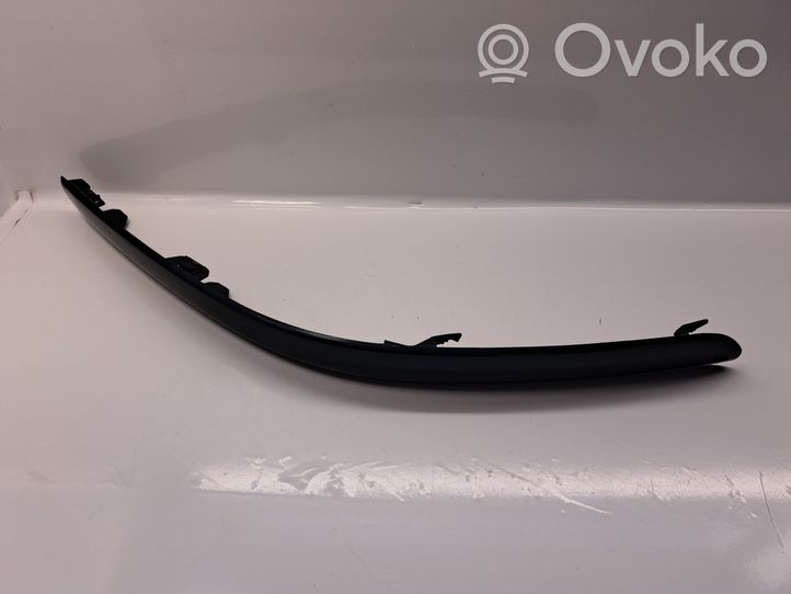 Toyota Avensis T250 Modanatura separatore del paraurti anteriore 