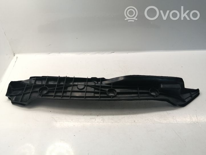 Toyota Avensis T270 Supporto di montaggio del parafango 