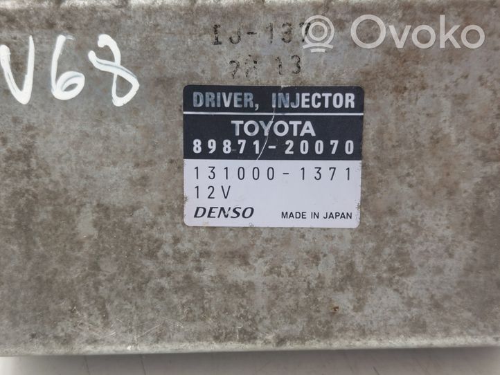 Toyota Corolla Verso AR10 Unité / module de commande d'injection de carburant 