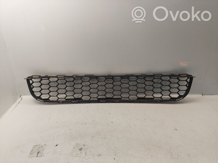 Toyota Corolla Verso AR10 Grille inférieure de pare-chocs avant 