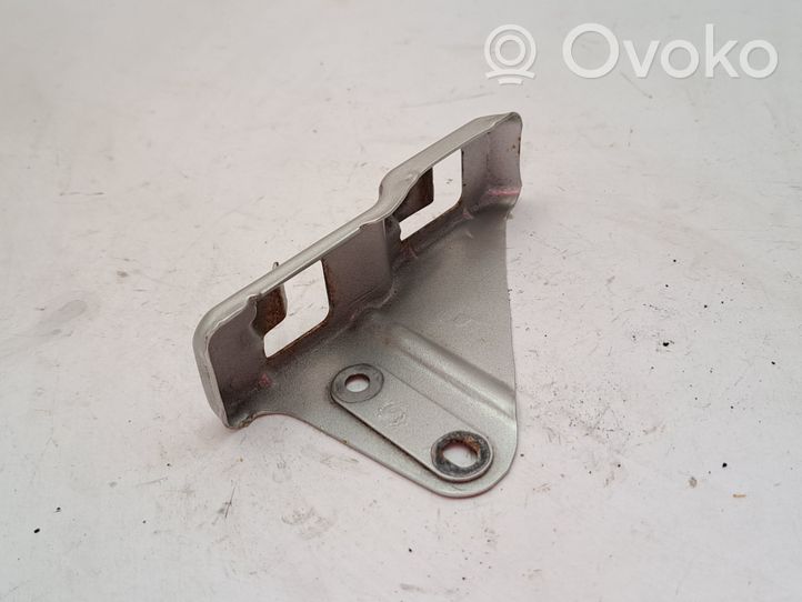 Toyota Avensis T250 Support phare frontale 