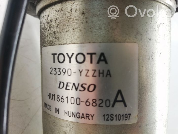 Toyota Avensis T250 Soporte de apoyo del filtro de combustible 