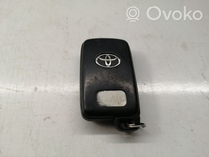 Toyota Verso Virta-avain/kortti 